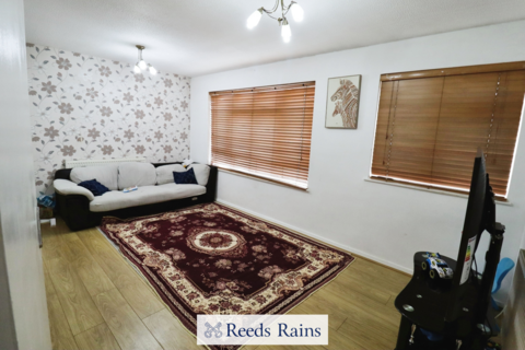 70 Nash Road, Chadwell Heath, Romford, RM6 5JP