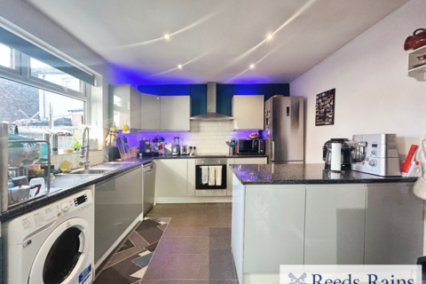 3 bedroom end of terrace house for sale, Stapleton Street, Greater Manchester M6