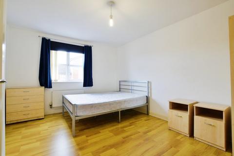 2 bedroom apartment for sale, Lawnhurst Avenue, Greater Manchester M23