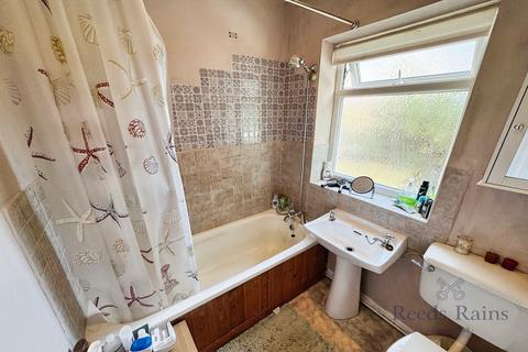 2 bedroom terraced house for sale, Doncaster Road, Goole DN14