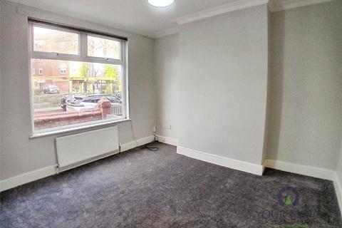 3 bedroom terraced house to rent, Westminster Road, Manchester M28