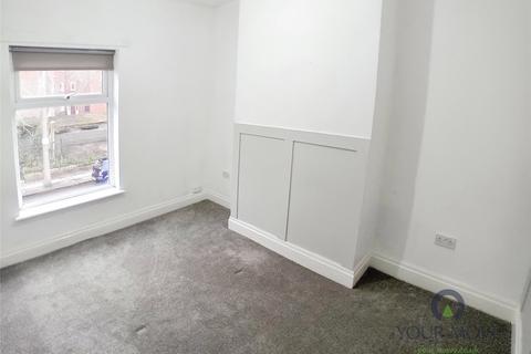 3 bedroom terraced house to rent, Westminster Road, Manchester M28