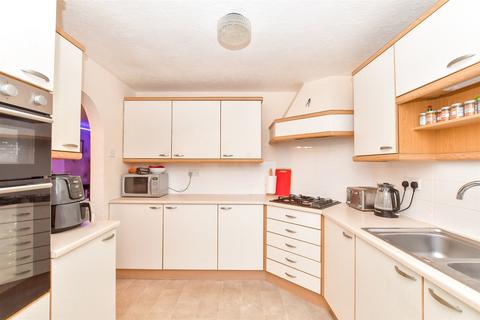 3 bedroom end of terrace house for sale, Willow Tree Gardens, Fareham, Hampshire