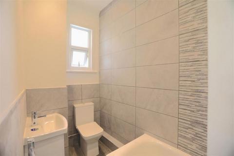 3 bedroom apartment to rent, N10