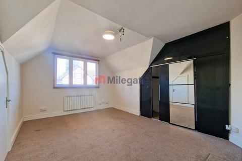 2 bedroom flat to rent, Beech House Road, Croydon CR0