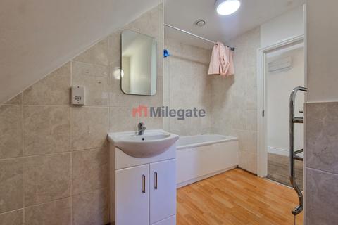 2 bedroom flat to rent, Beech House Road, Croydon CR0