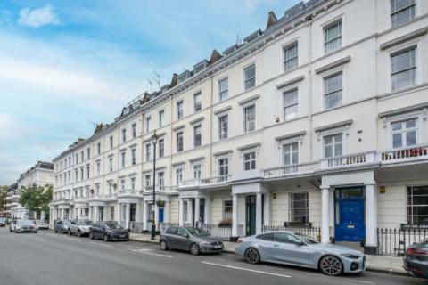 2 bedroom flat to rent, Winchester Street, London SW1V