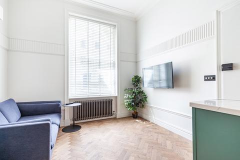 2 bedroom flat to rent, Winchester Street, London SW1V