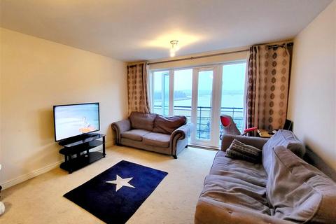 2 bedroom apartment to rent, Shelley Rise, Rochester