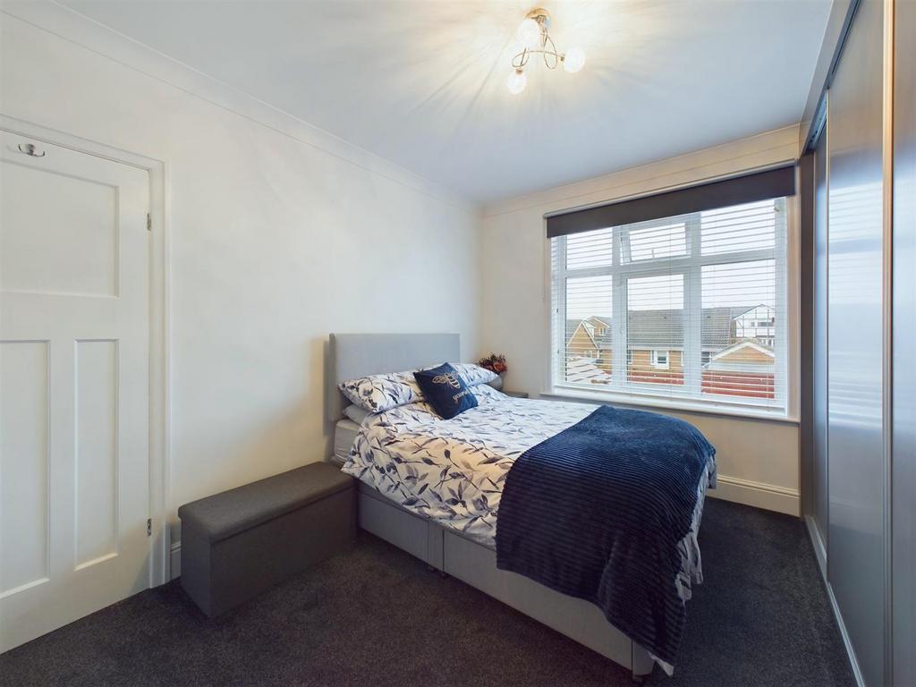 Bedroom: