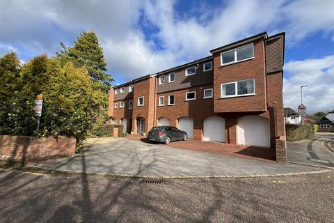 2 bedroom apartment to rent, Green Hall Mews, Wilmslow