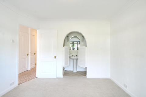 19 Old Tye Avenue, Biggin Hill, Westerham, TN16 3LY