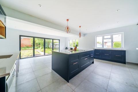 3 bedroom detached house for sale, Shaftesbury Avenue, Hampshire SO53