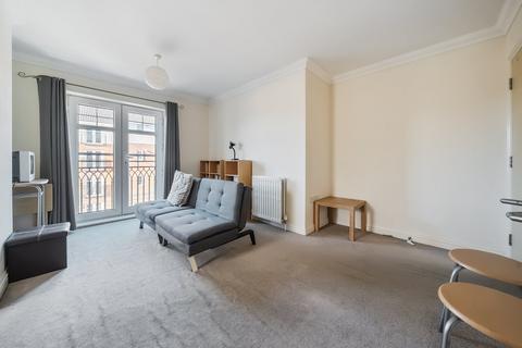 2 bedroom flat for sale, Causton Gardens, Hampshire SO50