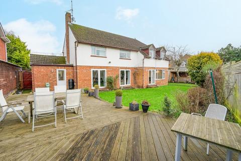 5 bedroom detached house for sale, Leighton Road, Heath And Reach