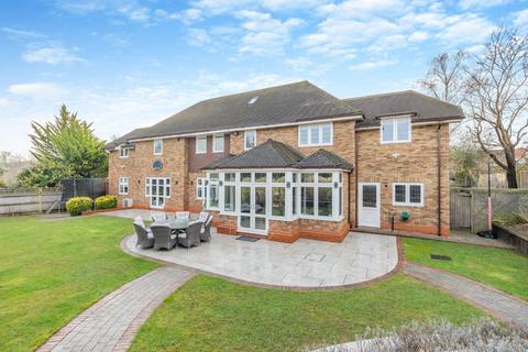 6 bedroom detached house for sale, Wood End Road, Harpenden, Hertfordshire