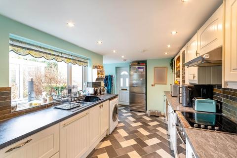 3 bedroom detached bungalow for sale, York Street, Newark NG22