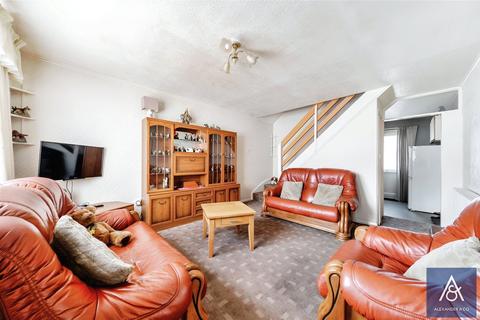 2 bedroom semi-detached house for sale, Bartlett Court, Northamptonshire NN13