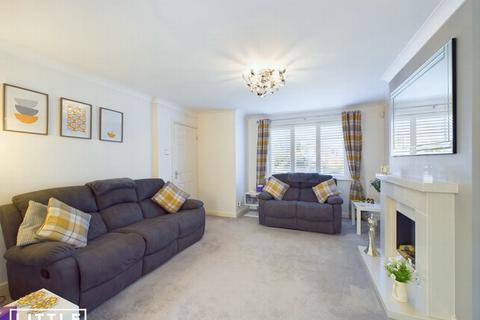 6 Chapman Grove, Prescot, L34 6LW