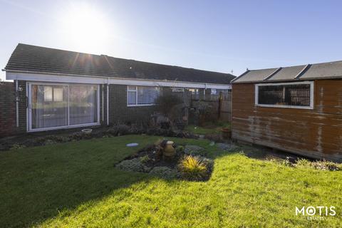 84 Lynwood, Folkestone, CT19 5DD