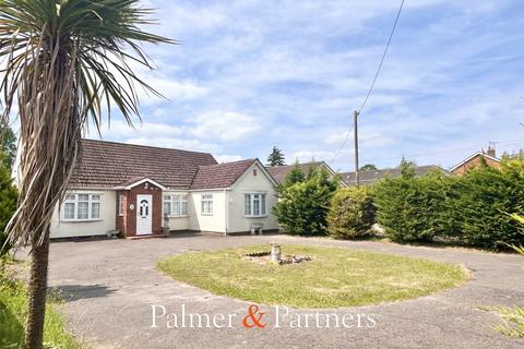 Point Clear Road, St. Osyth, Clacton-on-Sea, Essex, CO16