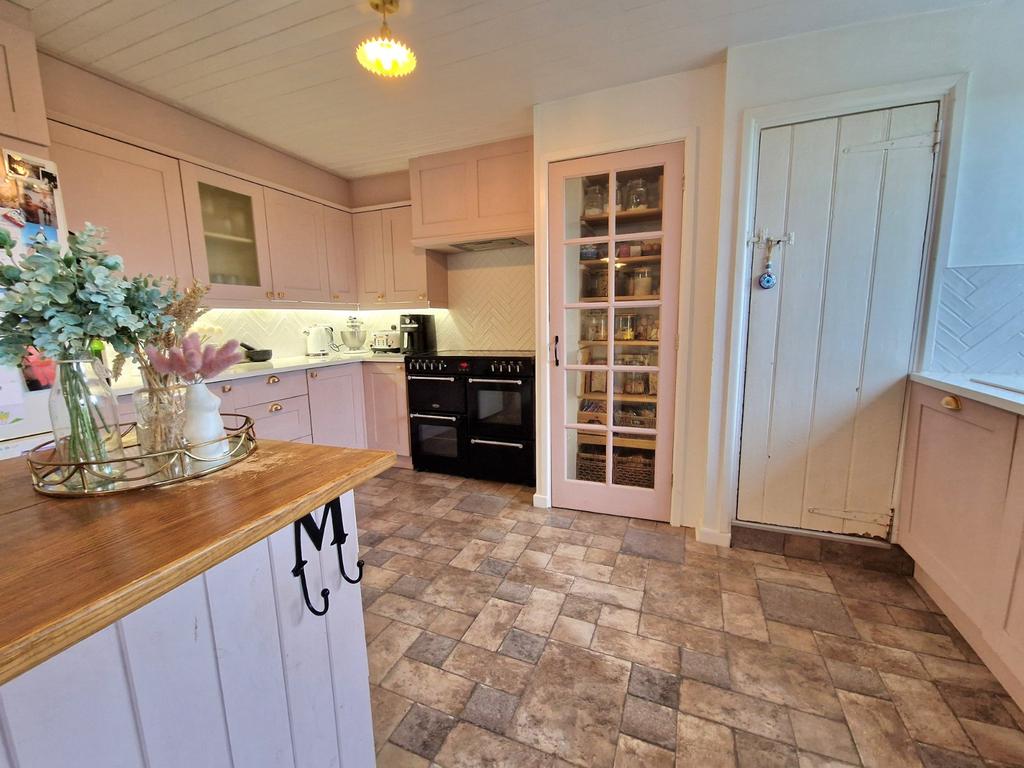 Kitchen/Breakfast