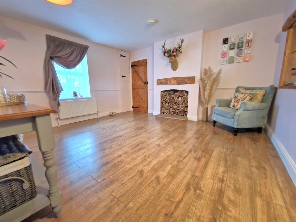 Lounge/Family Room