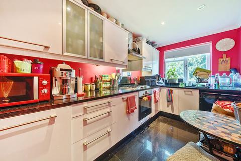 2 bedroom apartment for sale, Baring Road, London