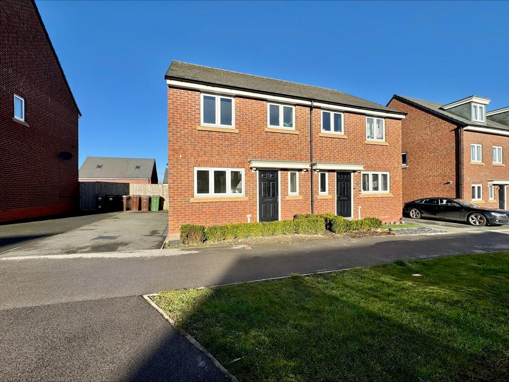 3 Bedroom Semi Detached for Sale