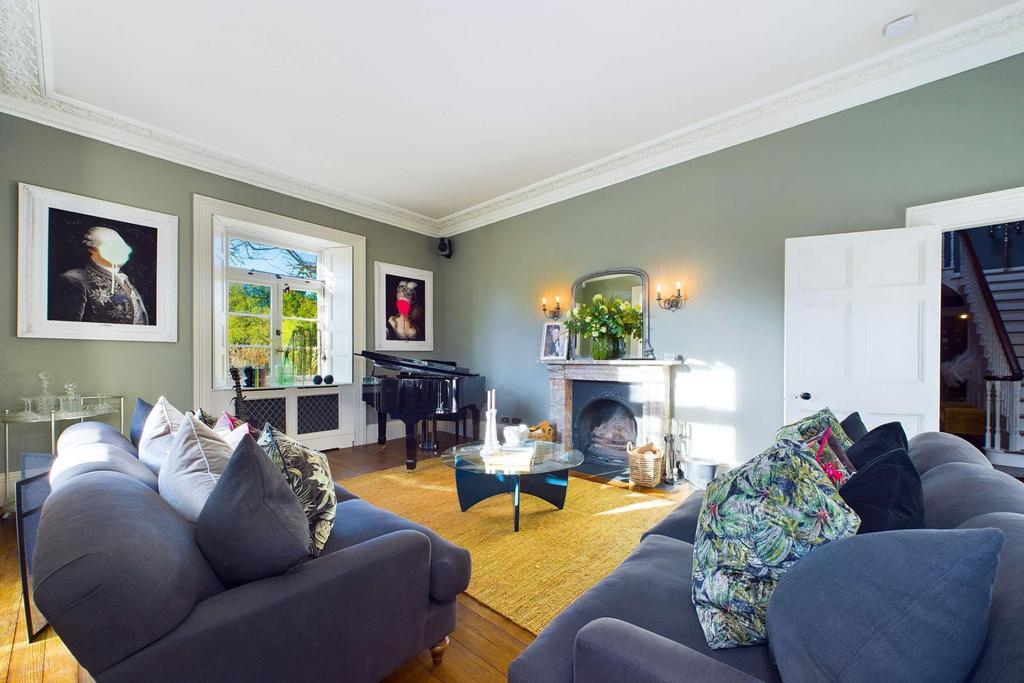 Drawing room