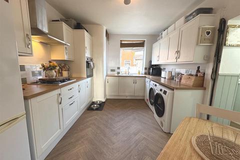 2 bedroom end of terrace house for sale, Sandon Street, Leek