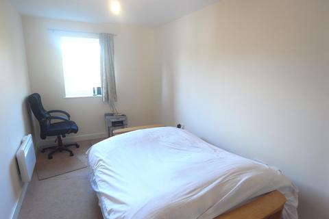 2 bedroom flat to rent, Thackray Court, Cornmill View, Horsforth, Leeds, LS18