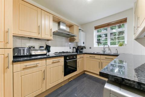 1 Freshmount Gardens, Epsom, KT19 8RF