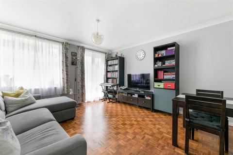 1 Freshmount Gardens, Epsom, KT19 8RF