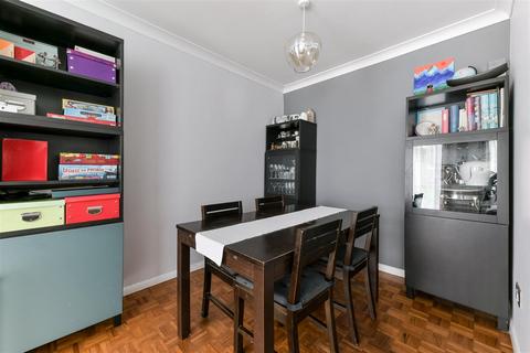 1 Freshmount Gardens, Epsom, KT19 8RF