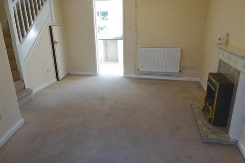 2 bedroom terraced house to rent, Dyall Close, Burgess Hill