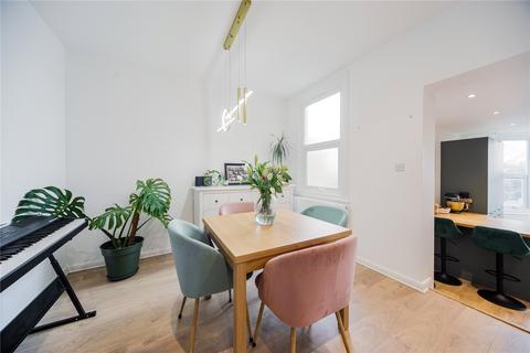 2 bedroom apartment for sale, Brownlow Road, London, N11