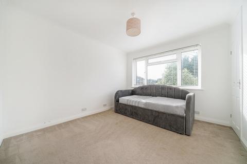 12 Stuart Evans Close, Welling, DA16 1SH