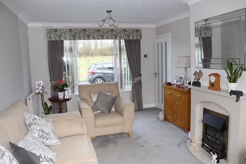 3 bedroom townhouse for sale, Sherwood Walk, Aldridge