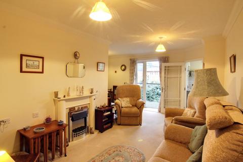 1 bedroom flat for sale, Church Road, Petlands Lodge, RH16