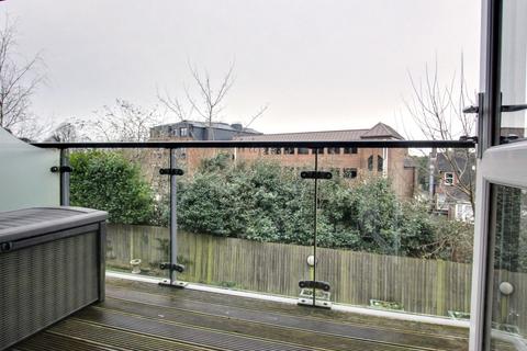 1 bedroom flat for sale, Church Road, Petlands Lodge, RH16