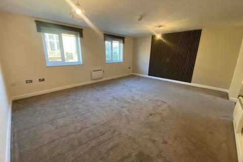 2 bedroom flat to rent, Windsor Mews, Wakefield Road, Hipperholme