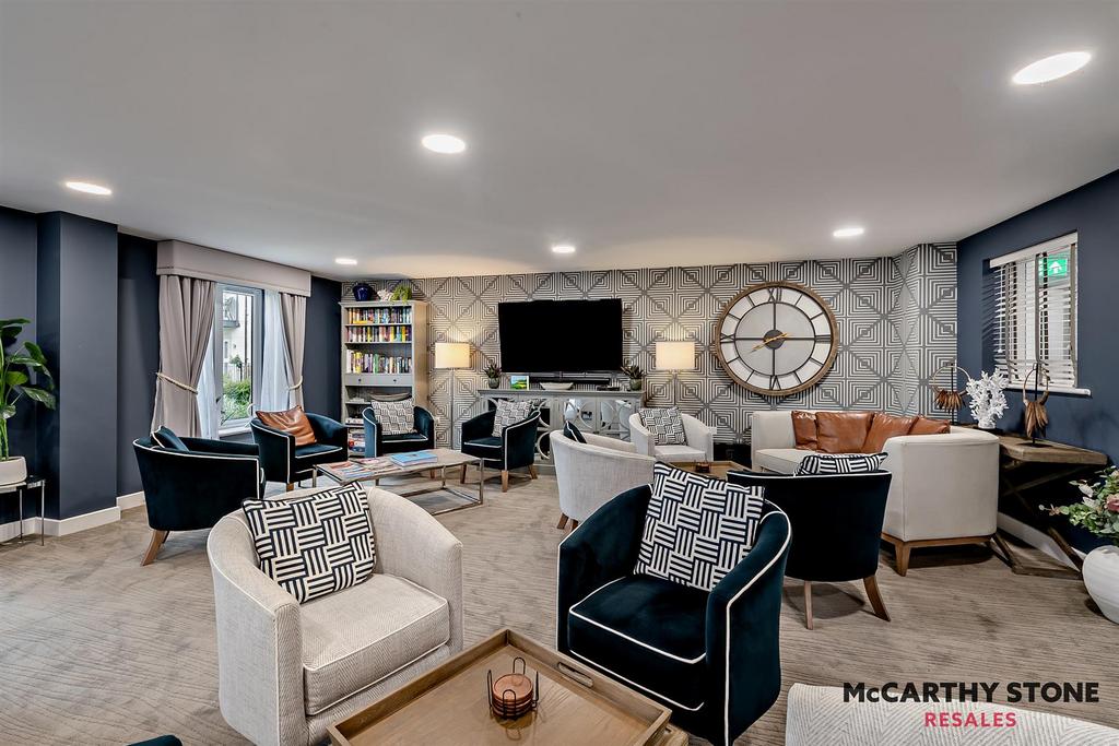 Homeowners Lounge