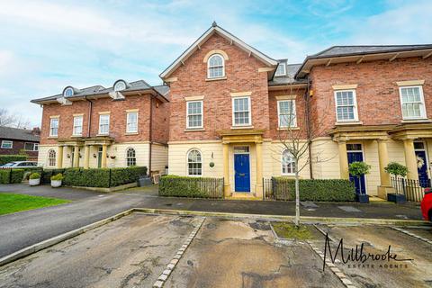 4 bedroom townhouse for sale, Abbeycroft Close, Tyldesley, M29