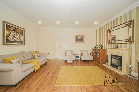 5 Abbeycroft Close, Astley, Manchester, M29 7TJ