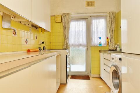 3 bedroom terraced house for sale, Auriel Avenue, Dagenham East, RM10