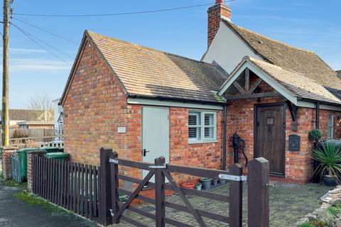 3 bedroom cottage for sale, Bascote, Southam, Warwickshire, CV47