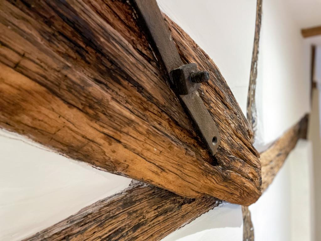 Exposed-Beam-Detail-II