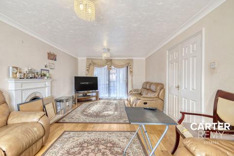 4 bedroom detached house for sale, Welling Road, Orsett, RM16