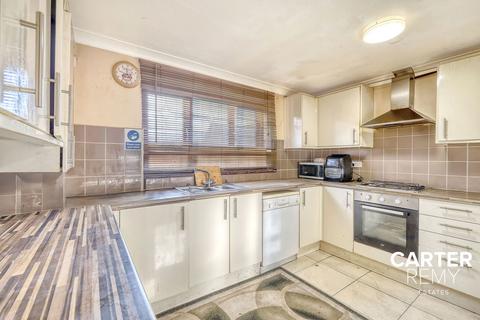 4 bedroom detached house for sale, Welling Road, Orsett, RM16